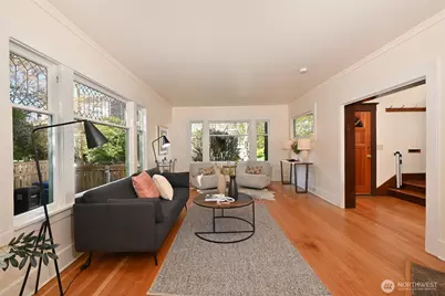 318 18th Avenue E, Seattle, WA 98112 - Photo 5