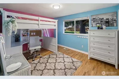 8554 NE 137th Pl, Kirkland, WA 98034 - Photo 17