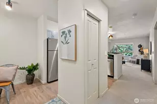 111 108th Ave NE, Bellevue, WA 98004 - Photo 7