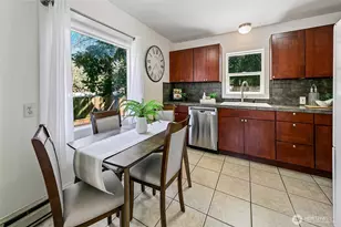 2609 NE 145th St, Seattle, WA 98155 - Photo 5