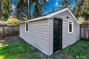 2609 NE 145th St, Seattle, WA 98155 - Photo 19