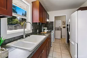 2609 NE 145th St, Seattle, WA 98155 - Photo 7