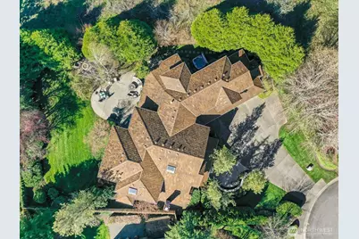 2441 278th Court SE, Sammamish, WA 98075 - Photo 3