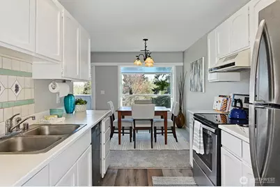 4120 212th Street SW #B301, Mountlake Terrace, WA 98043 - Photo 3