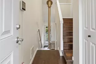 9165 45th Ave SW, Seattle, WA 98136 - Photo 3