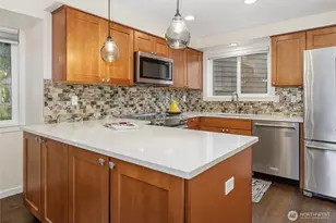 9165 45th Ave SW, Seattle, WA 98136 - Photo 13
