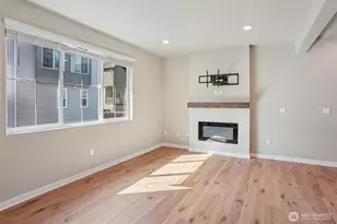 13730 Manor Way, Lynnwood, WA 98087 - Photo 5