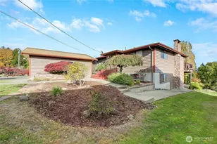 2601 2nd Ave E, Port Orchard, WA 98366 - Photo 3