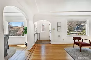 7032 12th Ave NW, Seattle, WA 98117 - Photo 3