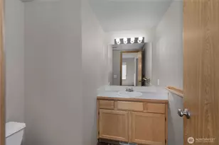 8014 Bedford Ln SE, Tumwater, WA 98501 - Photo 15