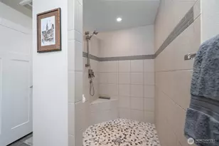 16505 Country Club Dr, Burlington, WA 98233 - Photo 19