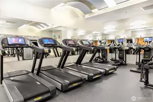 10610 NE 9th Pl, Bellevue, WA 98004 - Photo 25