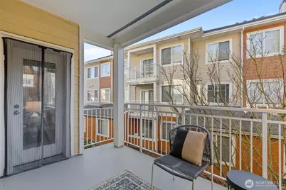 560 225th Lane NE #B202, Sammamish, WA 98074 - Photo 25
