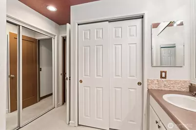 2944 Kennewick Place NE, Renton, WA 98156 - Photo 35