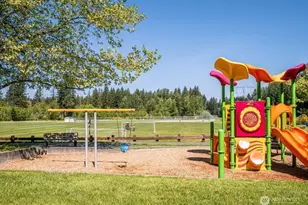 25235 SE Klahanie Blvd, Sammamish, WA 98029 - Photo 35