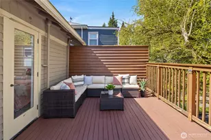 324 NE 54th St, Seattle, WA 98105 - Photo 11