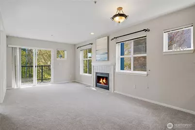 12345 Roosevelt Way NE #305, Seattle, WA 98125 - Photo 17