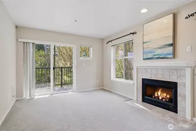 12345 Roosevelt Way NE #305, Seattle, WA 98125 - Photo 15