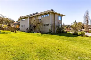 911 NE Leach St, Coupeville, WA 98239 - Photo 27