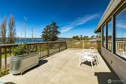 911 NE Leach Street #911, Coupeville, WA 98239 - Photo 3