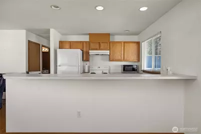 11236 3rd Avenue E, Tacoma, WA 98445 - Photo 13