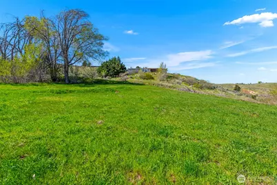 935 Silas Lane, Wenatchee, WA 98801 - Photo 5