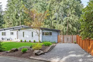10422 Mary Ln SW, Lakewood, WA 98498 - Photo 3