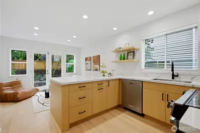 11229 NE 106th Place, Kirkland, WA 98033 - Photo 7