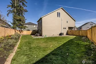 10743 183rd St E, Puyallup, WA 98374 - Photo 25