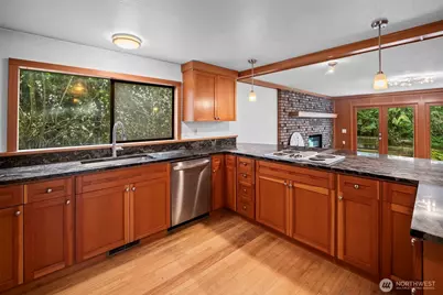 2812 204th Avenue Ct, Lake Tapps, WA 98391 - Photo 7