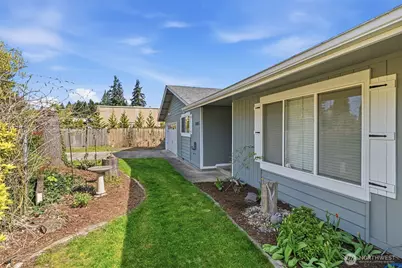 305 Hollyberry Street, Woodland, WA 98674 - Photo 5