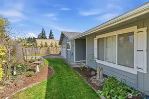 305 Hollyberry St, Woodland, WA 98674 - Photo 5