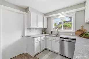 305 Hollyberry St, Woodland, WA 98674 - Photo 13