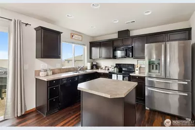 1718 72nd Ave SE, Lake Stevens, WA 98258 - Photo 7