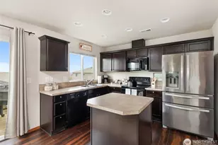 1718 72nd Ave SE, Lake Stevens, WA 98258 - Photo 7