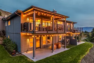 521 23rd St NE, East Wenatchee, WA 98802 - Photo 3