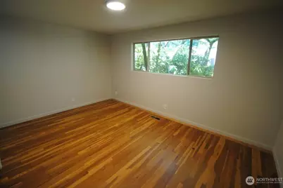 930 130th Avenue NE, Bellevue, WA 98005 - Photo 25