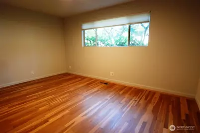 930 130th Avenue NE, Bellevue, WA 98005 - Photo 19