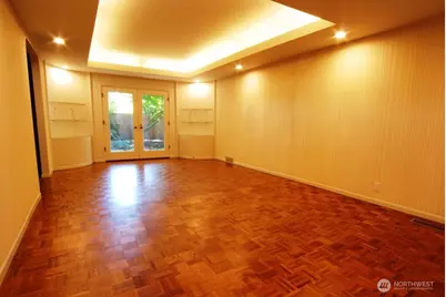 930 130th Avenue NE, Bellevue, WA 98005 - Photo 9