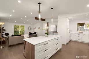 10811 NE 154th Ct, Bothell, WA 98011 - Photo 9