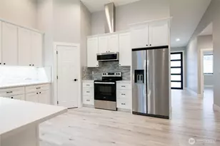 1037 Date Ave, College Place, WA 99324 - Photo 17