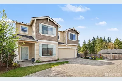 7913 39th Place SE, Marysville, WA 98270 - Photo 3