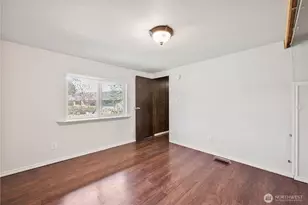 302 Studebaker Rd, Castle Rock, WA 98611 - Photo 7