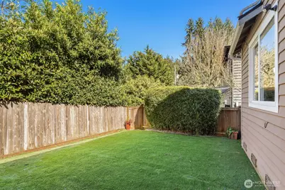 406 N 178th Lane, Shoreline, WA 98133 - Photo 23