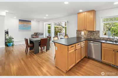 406 N 178th Lane, Shoreline, WA 98133 - Photo 9