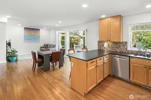 406 N 178th Ln, Shoreline, WA 98133 - Photo 9