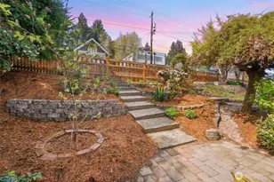 3622 23rd Ave W, Seattle, WA 98199 - Photo 5