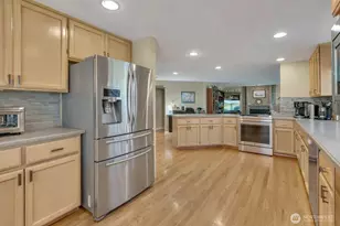 12446 NE 162nd St, Woodinville, WA 98072 - Photo 11