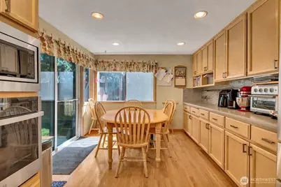 12446 NE 162nd Street, Woodinville, WA 98072 - Photo 13