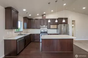 2143 NE Valley Rd, Moses Lake, WA 98837 - Photo 17